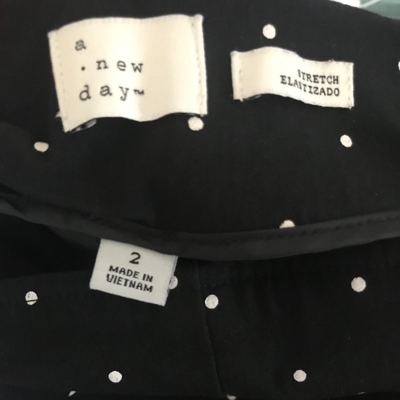 A New Day Black Pant White Pokadot Sz 2 Like New - Picture 3 of 4